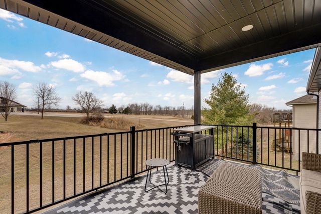 3630 N Thistlewood Court, Springfield, MO 65803