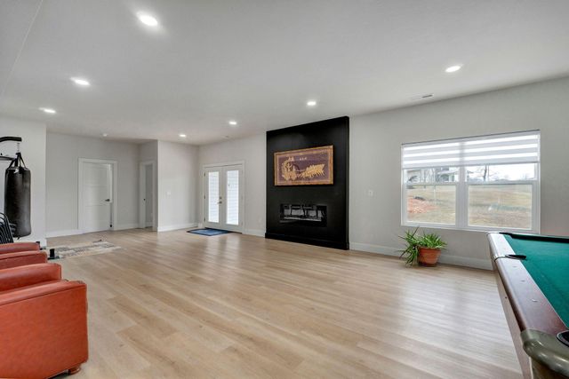 3630 N Thistlewood Court, Springfield, MO 65803