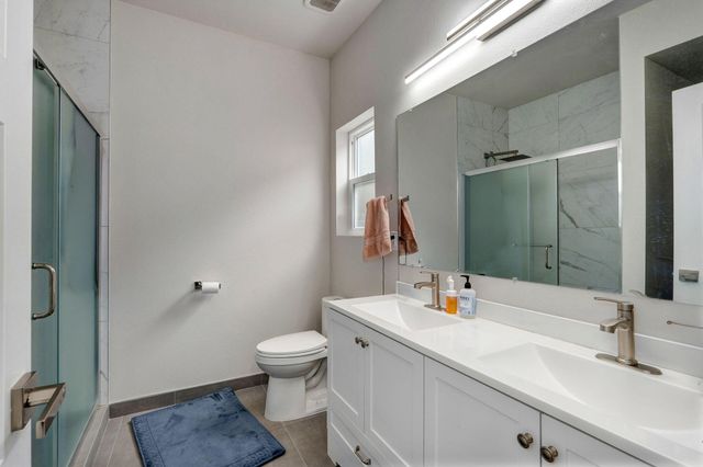 3630 N Thistlewood Court, Springfield, MO 65803