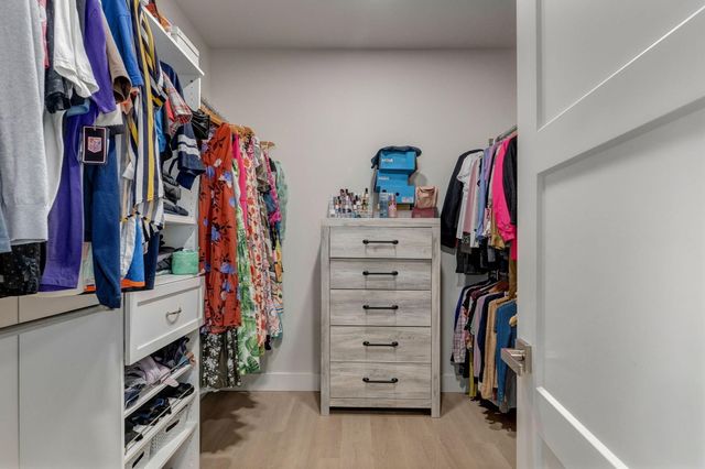 3630 N Thistlewood Court, Springfield, MO 65803