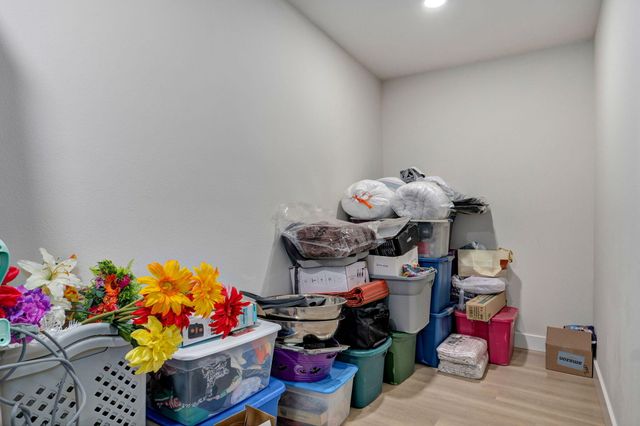 3630 N Thistlewood Court, Springfield, MO 65803