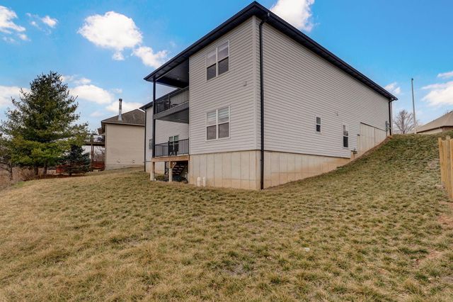 3630 N Thistlewood Court, Springfield, MO 65803