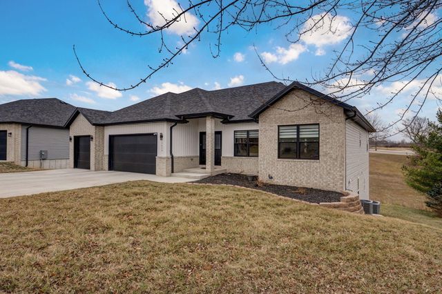 3630 N Thistlewood Court, Springfield, MO 65803