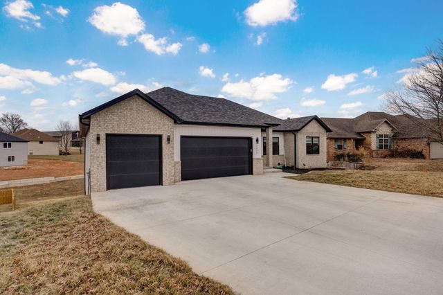 3630 N Thistlewood Court, Springfield, MO 65803