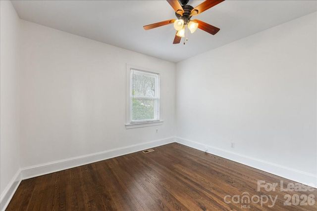 5711 Oak Drive, Charlotte, NC 28216