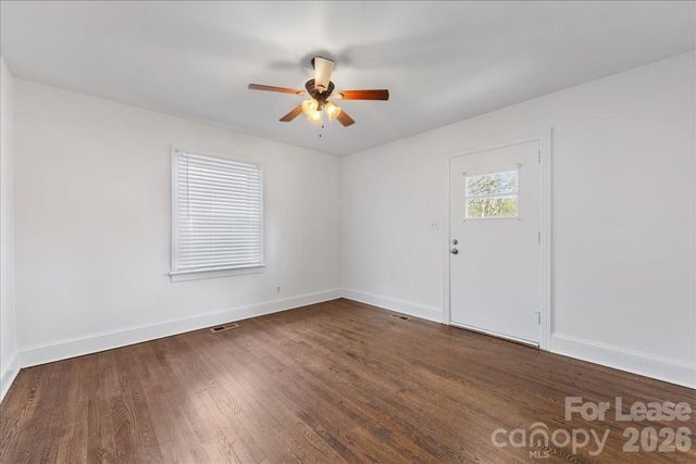 5711 Oak Drive, Charlotte, NC 28216