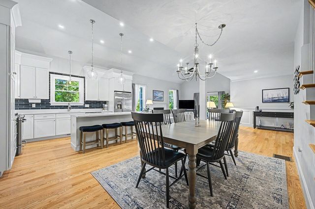 14 Waterside Run 14, Medway, MA 02053