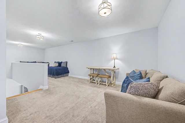 14 Waterside Run 14, Medway, MA 02053