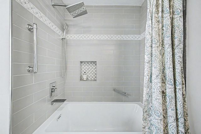 14 Waterside Run 14, Medway, MA 02053