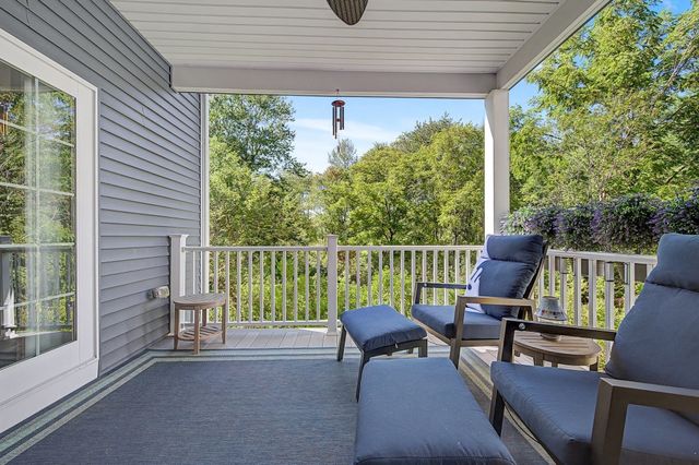 14 Waterside Run 14, Medway, MA 02053
