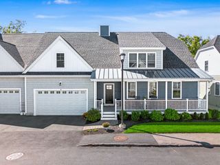 14 Waterside Run 14, Medway, MA 02053