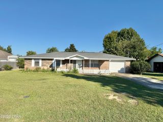 1105 Georgia Avenue, Lynn Haven, FL 32444
