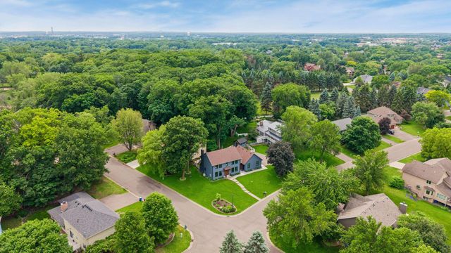14595 43rd Avenue N, Plymouth, MN 55446