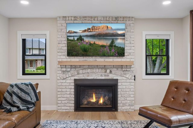 14595 43rd Avenue N, Plymouth, MN 55446