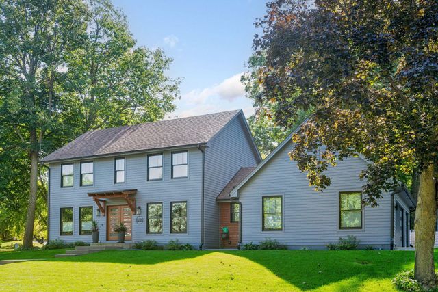 14595 43rd Avenue N, Plymouth, MN 55446