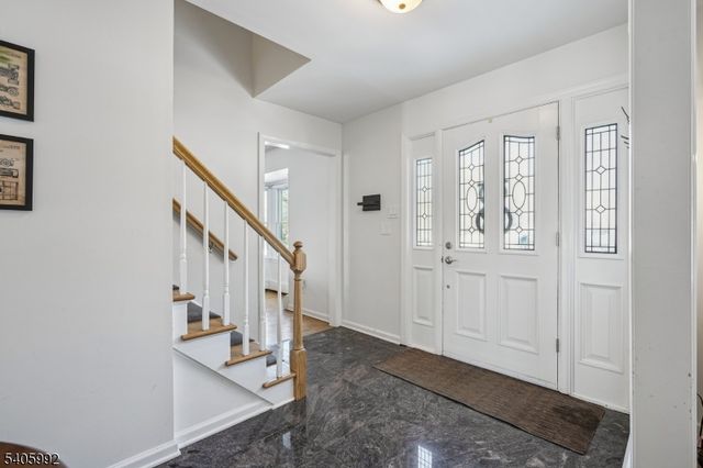 91 Eagle Rock Ave, Roseland Boro, NJ 07068