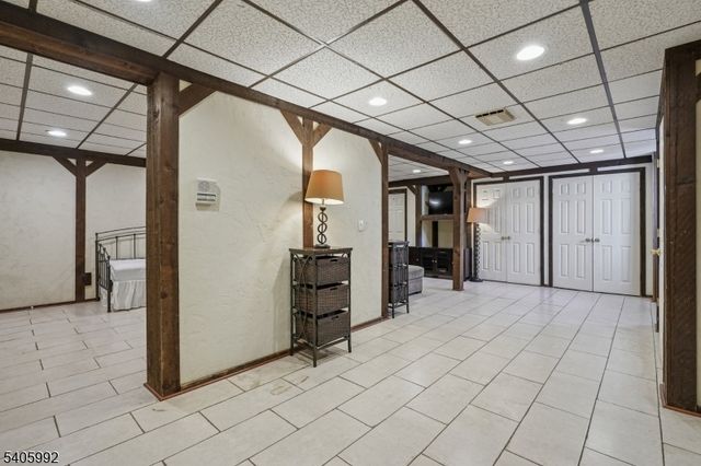 91 Eagle Rock Ave, Roseland Boro, NJ 07068