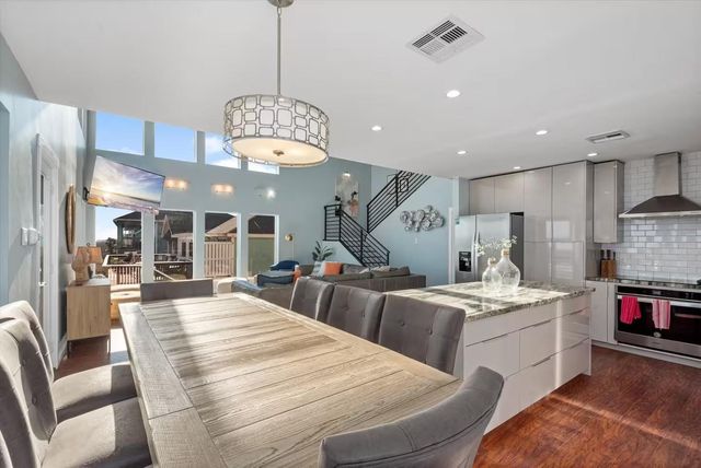 21502 Kennedy Drive, Galveston, TX 77554