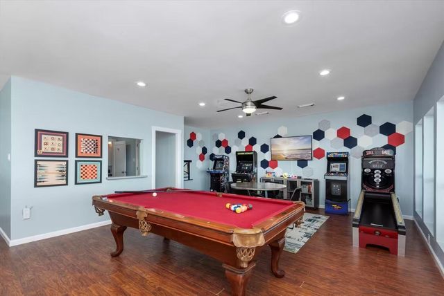 21502 Kennedy Drive, Galveston, TX 77554