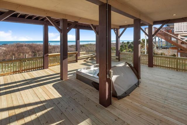 21502 Kennedy Drive, Galveston, TX 77554