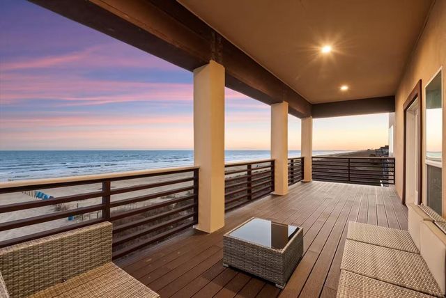 21502 Kennedy Drive, Galveston, TX 77554