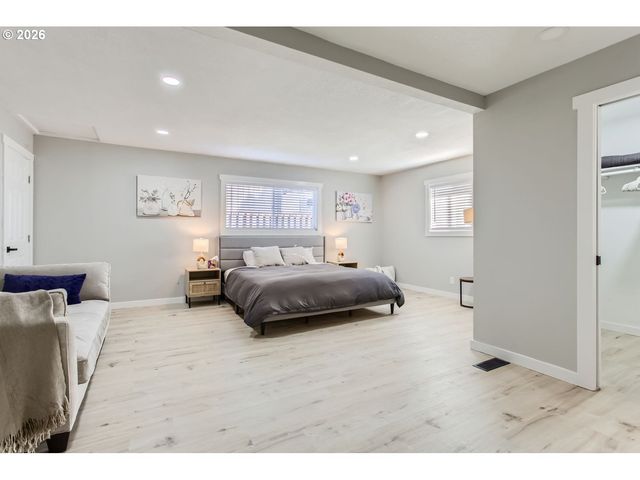 19755 Sw BLANTON St, Beaverton, OR 97078