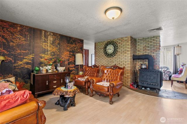 3903 Harrison Avenue, Centralia, WA 98531