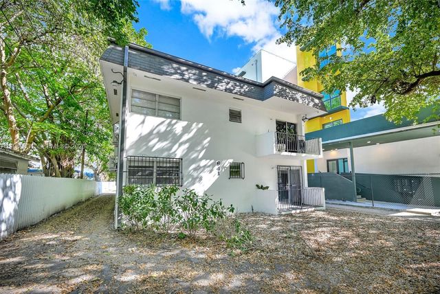 641 NW 2nd St, Miami, FL 33128