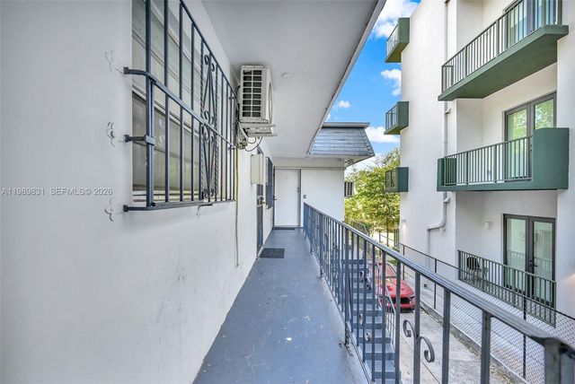 641 NW 2nd St, Miami, FL 33128