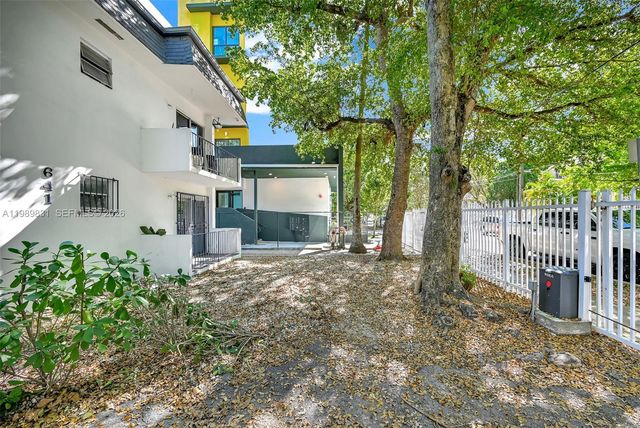 641 NW 2nd St, Miami, FL 33128