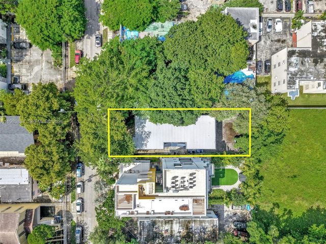 641 NW 2nd St, Miami, FL 33128