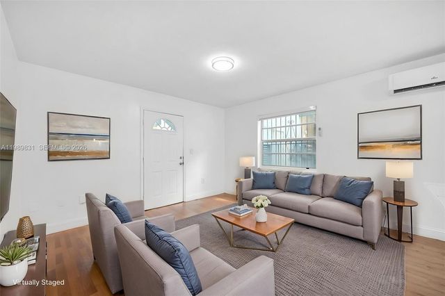 641 NW 2nd St, Miami, FL 33128