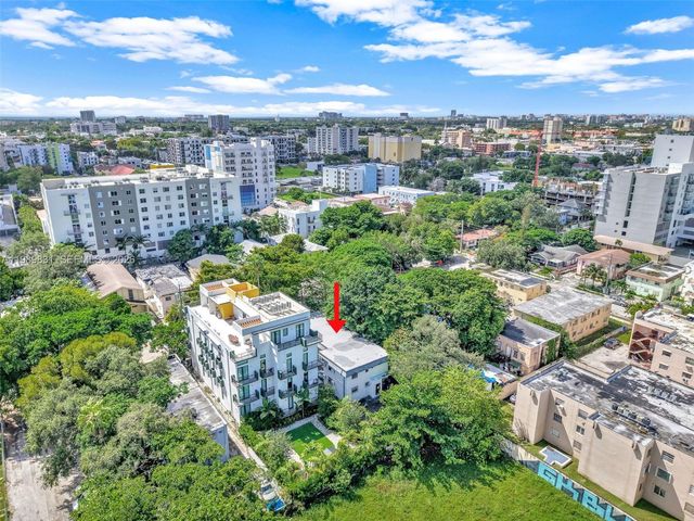 641 NW 2nd St, Miami, FL 33128