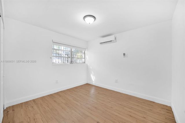 641 NW 2nd St, Miami, FL 33128