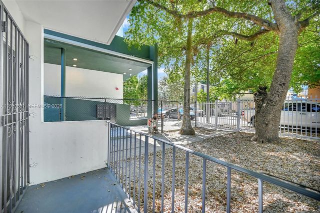 641 NW 2nd St, Miami, FL 33128