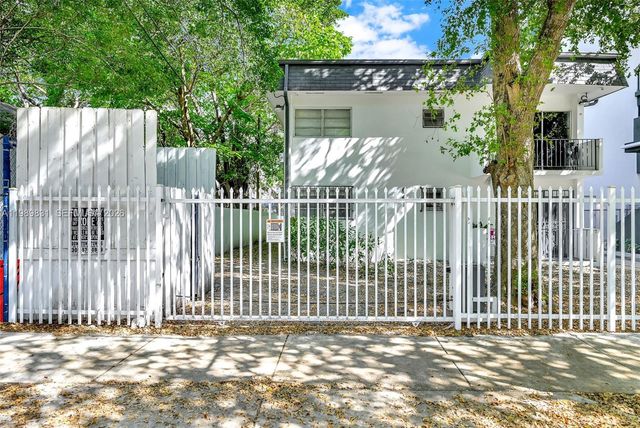 641 NW 2nd St, Miami, FL 33128