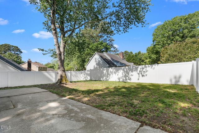 3513 Wickersham Way, Raleigh, NC 27604