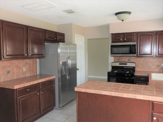 3107 Rimrock Drive, Missouri City, TX 77459