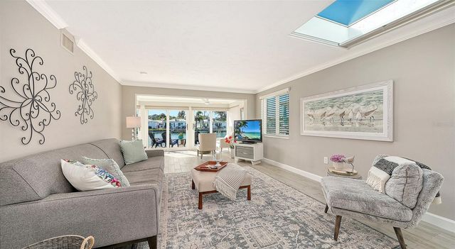 900 SPANISH DRIVE N, Longboat Key, FL 34228