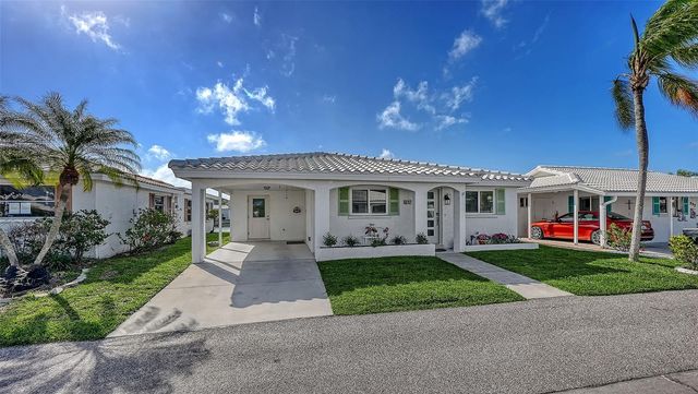 900 SPANISH DRIVE N, Longboat Key, FL 34228