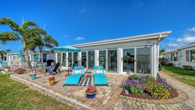 900 SPANISH DRIVE N, Longboat Key, FL 34228