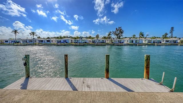 900 SPANISH DRIVE N, Longboat Key, FL 34228