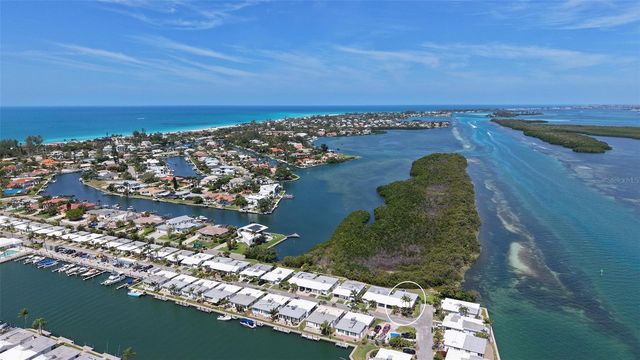 900 SPANISH DRIVE N, Longboat Key, FL 34228