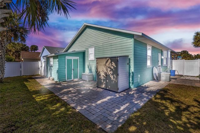 415 JESSAMINE AVENUE, New Smyrna Beach, FL 32169