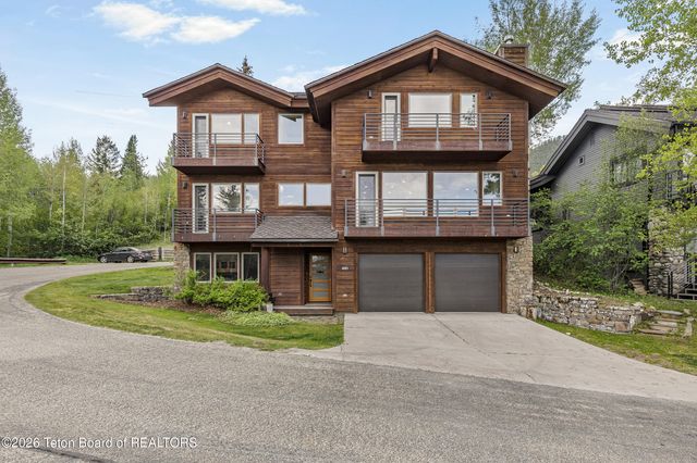480 HENLEY Road, Jackson, WY 83001