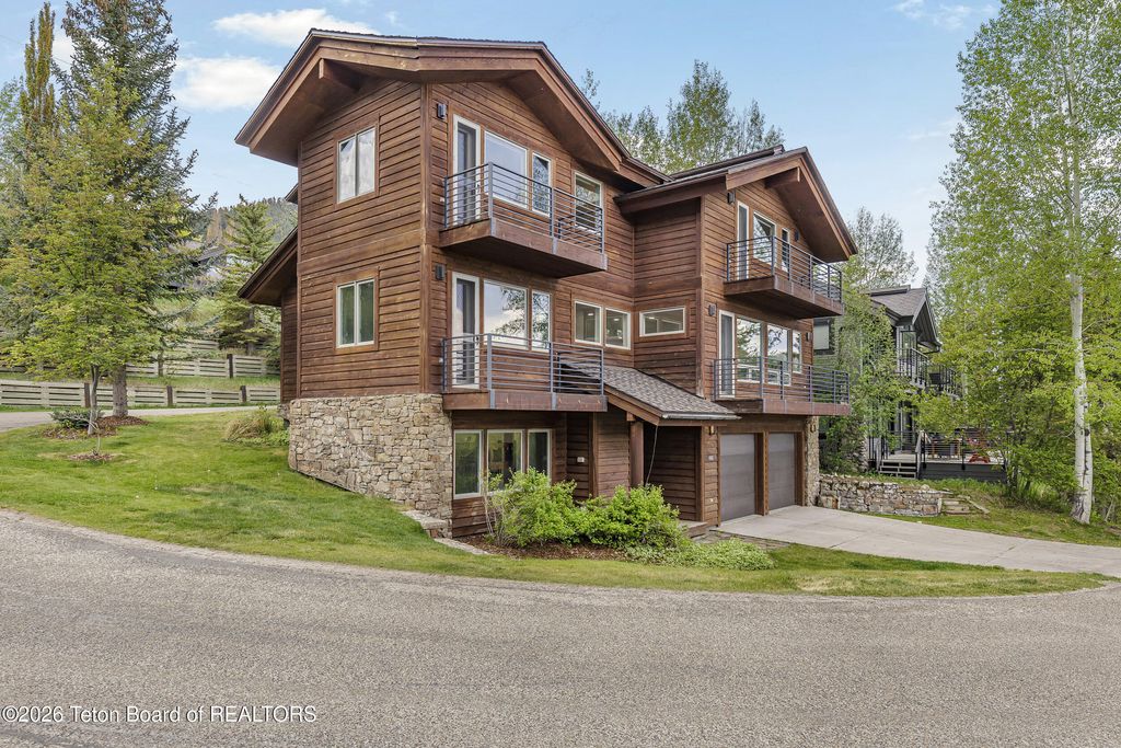 480 HENLEY Road, Jackson, WY 83001 photo 2