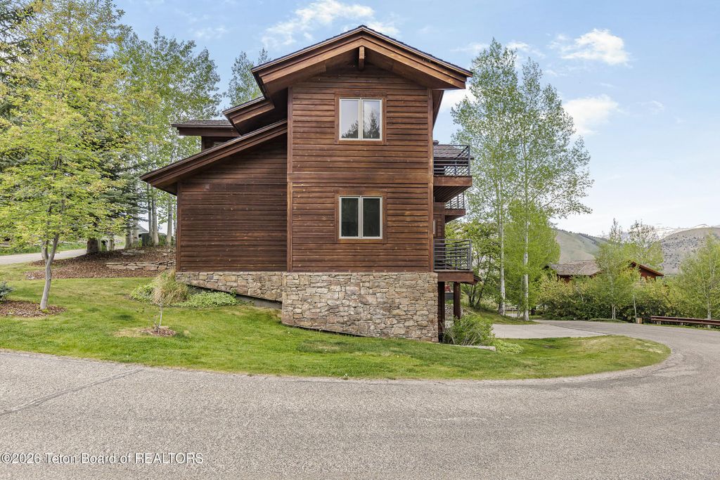 480 HENLEY Road, Jackson, WY 83001 photo 3