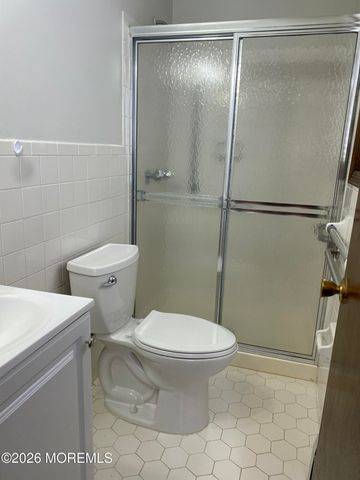 7 Madras Court, Toms River, NJ 08757