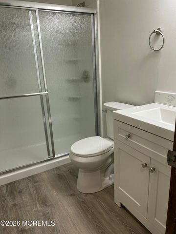 7 Madras Court, Toms River, NJ 08757