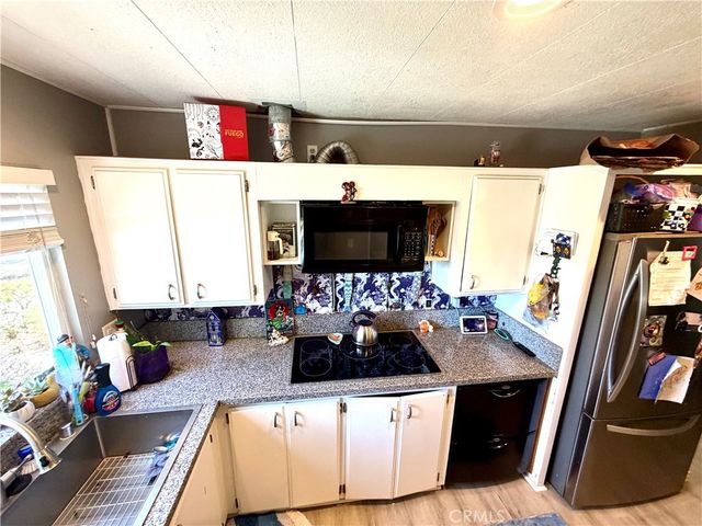 23118 Skylink, Canyon Lake, CA 92587